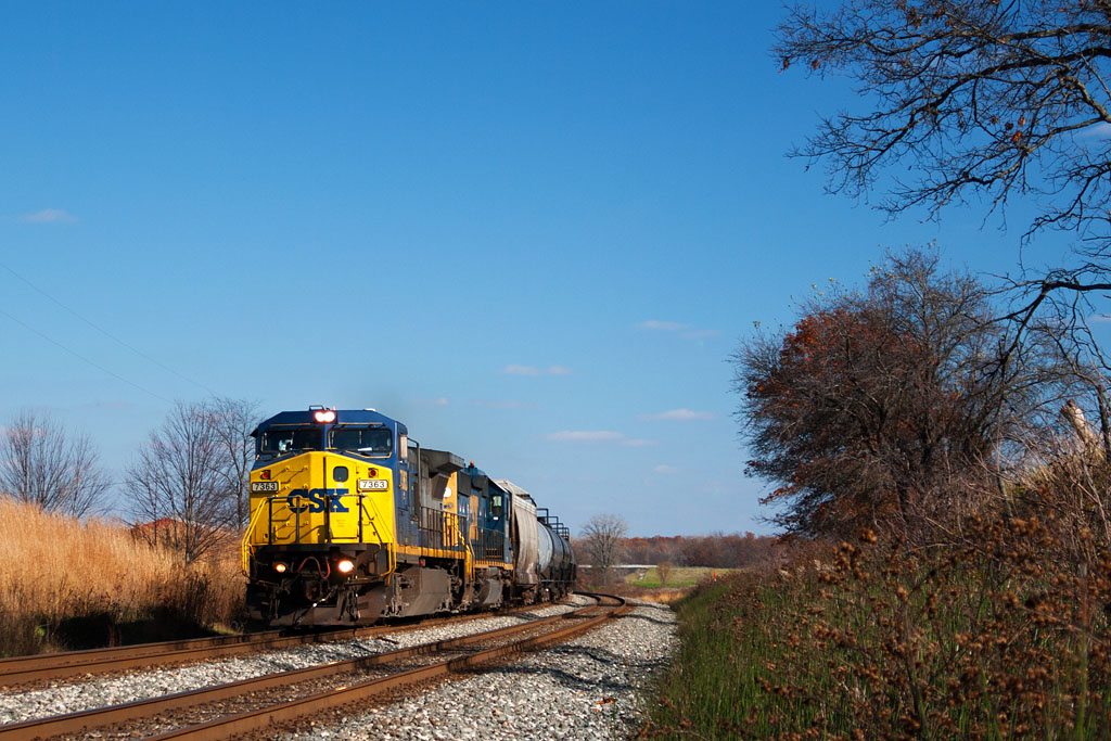 CSXT 7363
Westbound between Albion and Kimmell.  11/01/09
