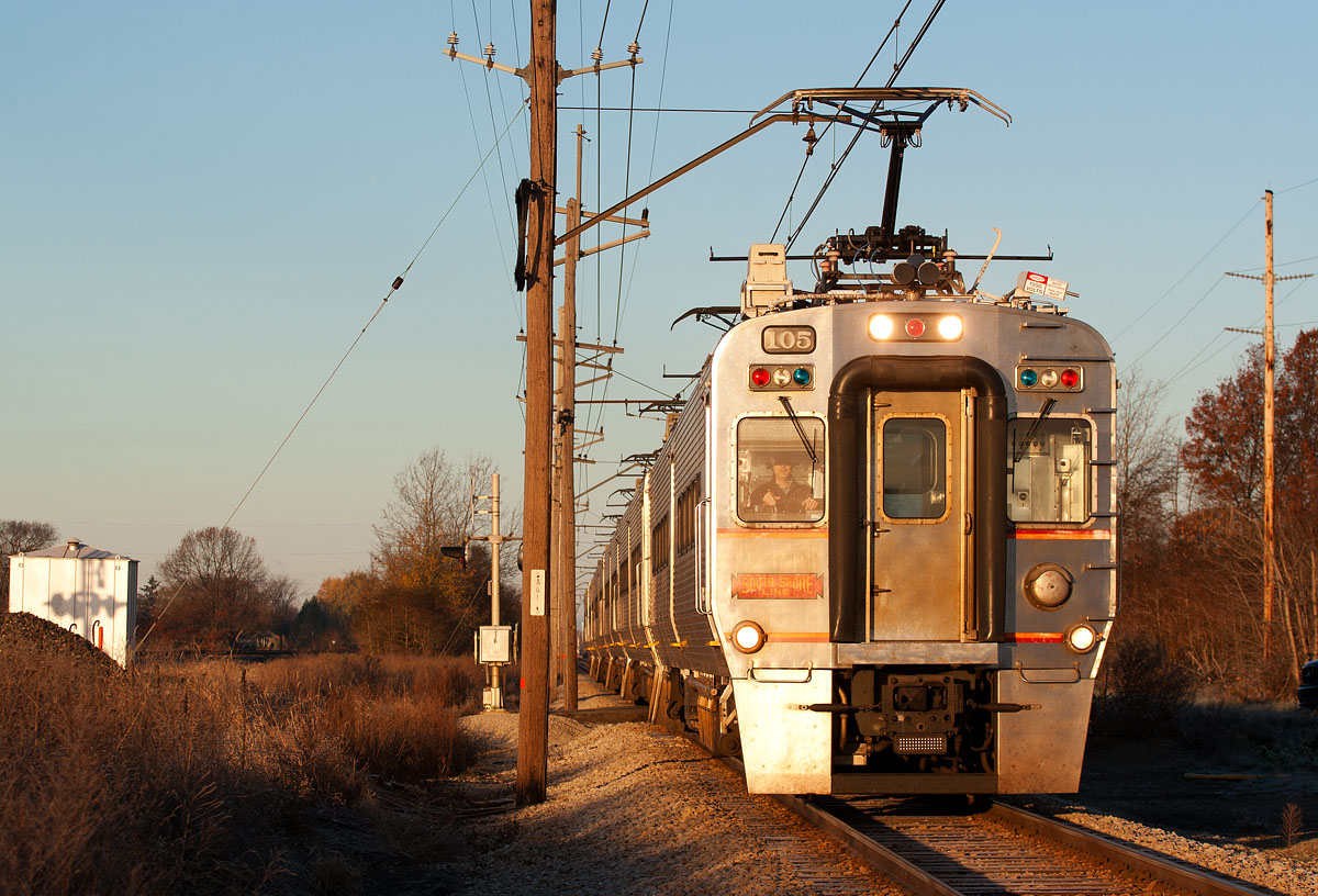 South Shore 105
Eastbound headed to South Bend, cold morning with Trussell and Steven. 11/12/16
