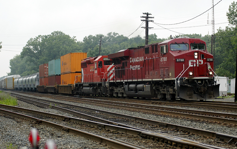 CP 8788 leads train X740 east off NS onto CSX at CP 482 in Porter, Indiana July 19, 2008.
