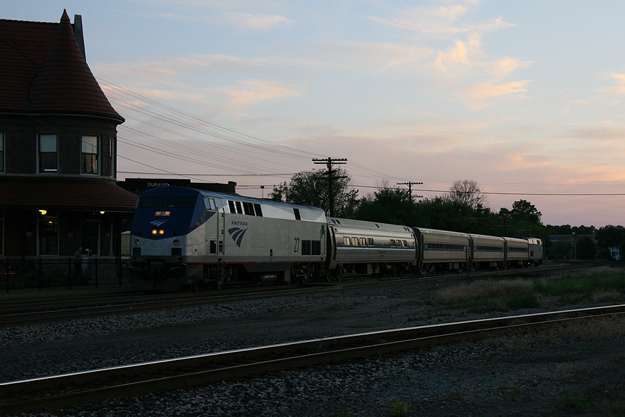 Amtrak Train 364 - Durand
AMTK 27 and eastbound Train 364 coming to a stop at Durand.
[July 26, 2008]
