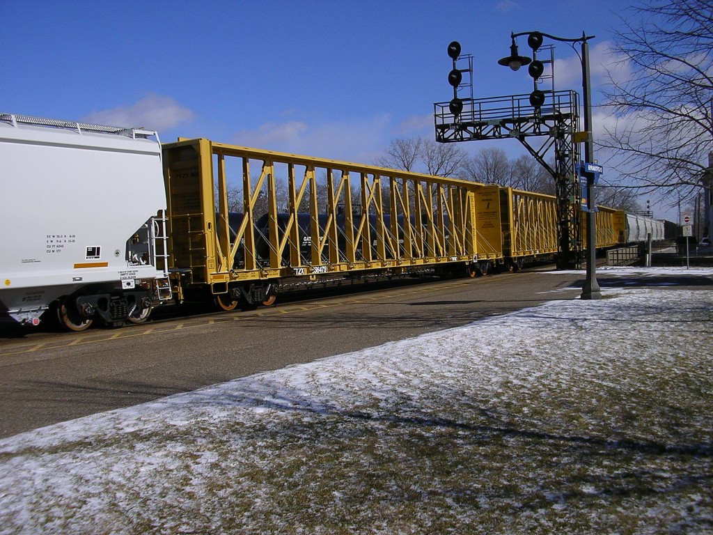 Freight Cars New Ttx Center Beam Bulkhead Flats From National Steel