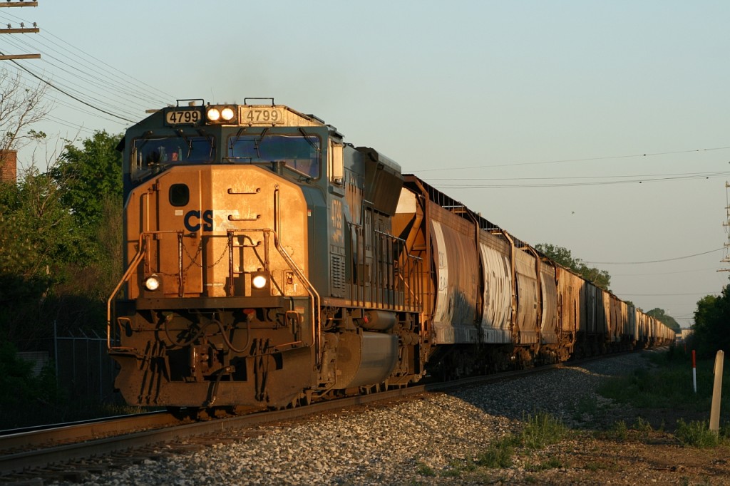 G022-18 Northbound by Lilley Rd in Plymouth
CSX 4799 is solo with G022-18 from Columbus Parsons Yard, OH to Flint McGrew Yard, MI and eventually the SBS.
