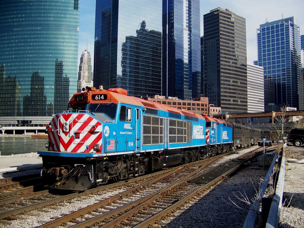 Metra 614
Metra F40C 614 backs into Union Station.
Keywords: Metra F40C 614 Chicago