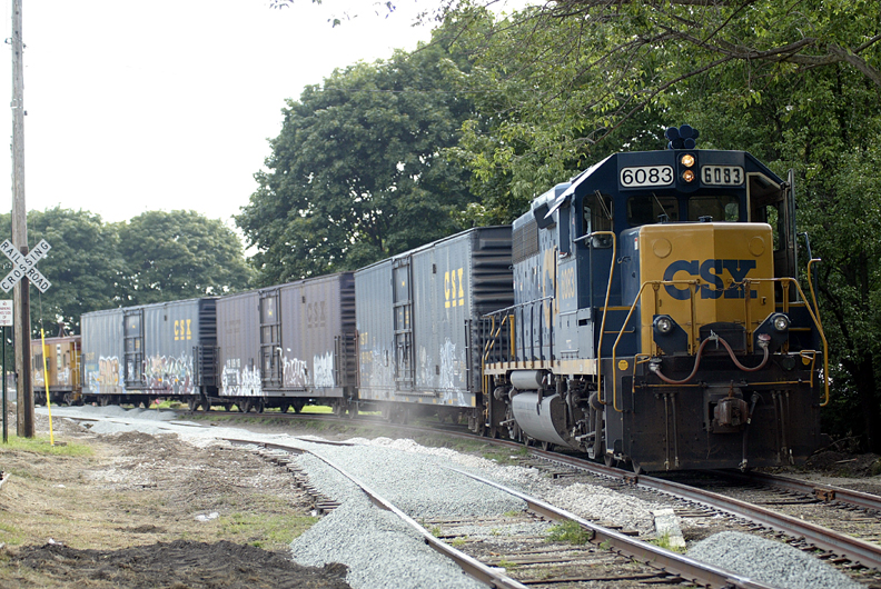 CSX Holland local Y121 on the new run-around of the CSX Dock Track at Kollen Park in Holland Aug. 1, 2008.
