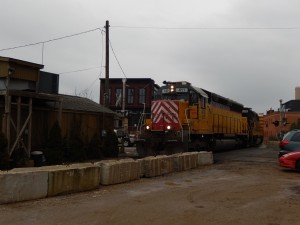 GDLK 303, the Grand Rapids Turn, rolls north.