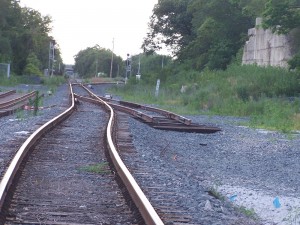 Taken last summer - the unused switch that I believe the NE quadrant connection will connect to (the current connection runs straight through the switch then curves to the east). The back of the signals from the PRR and the NS connection to the Wabash are visible.