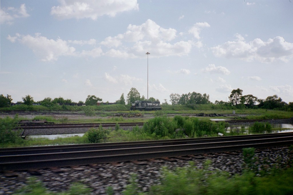 NS GP Switcher @ Livernois
Parked on upper hump track. 6/24/08
