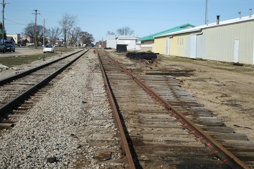 GLC 23 April 2014
Track upgrades in Kalkaska with one siding straight railed.
