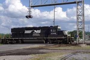 NS 3368 wbd 32nd st Birmingham AL 04 11 2019 b.jpg