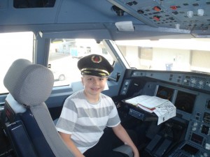 The incredible crew that flew us over to Amsterdam and let me into the cockpit of the Delta A330, showing me all the features.