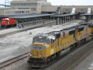 UP 4624 wbd CUT Toledo Train Day 05 07 2016.JPG